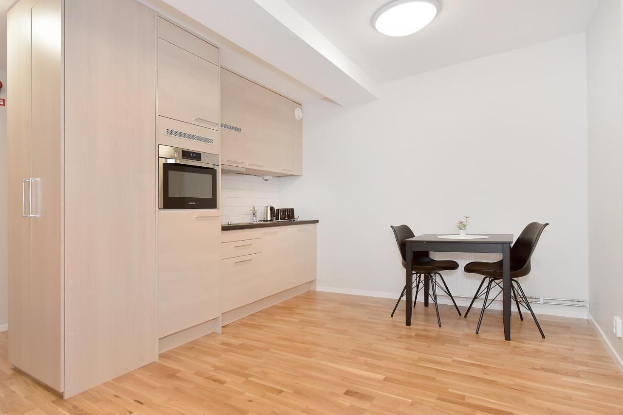 Chefens Hotell Södertälje Buitenkant foto