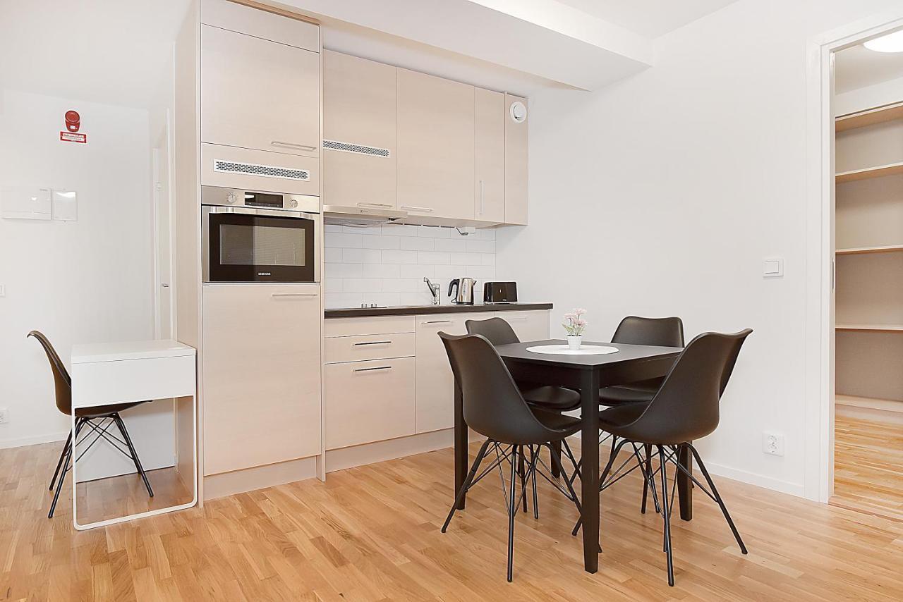 Chefens Hotell Södertälje Buitenkant foto
