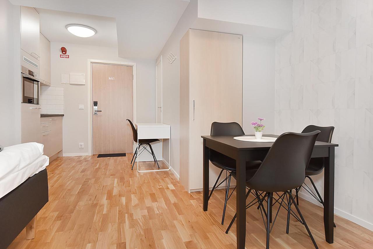Chefens Hotell Södertälje Buitenkant foto