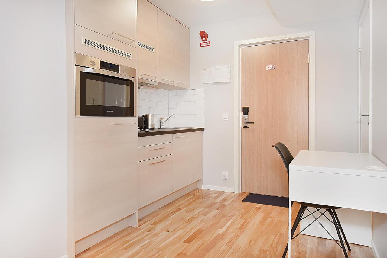 Chefens Hotell Södertälje Buitenkant foto