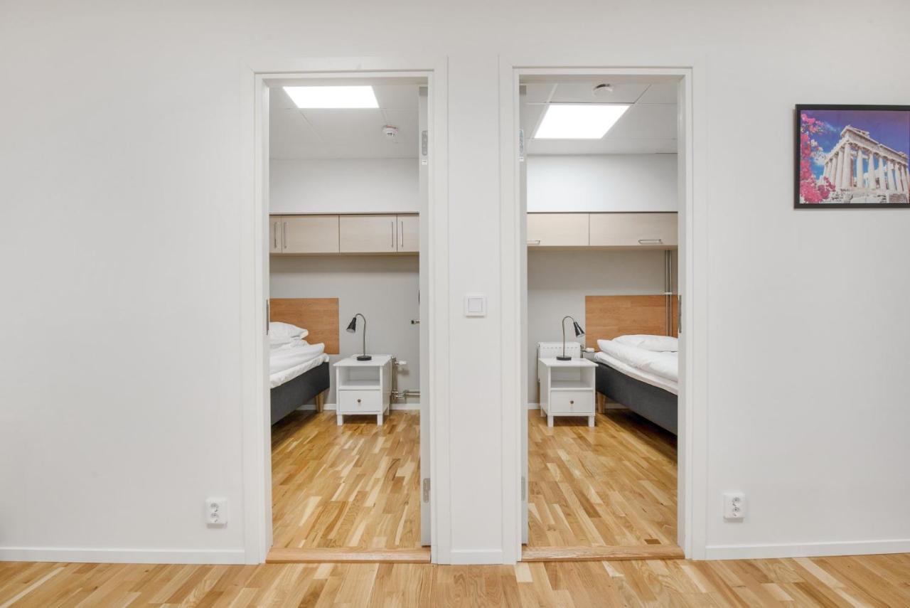 Chefens Hotell Södertälje Buitenkant foto