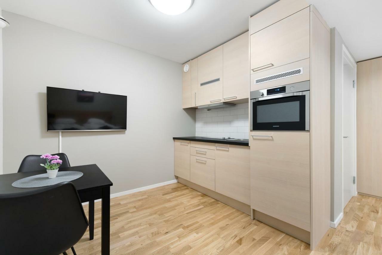 Chefens Hotell Södertälje Buitenkant foto