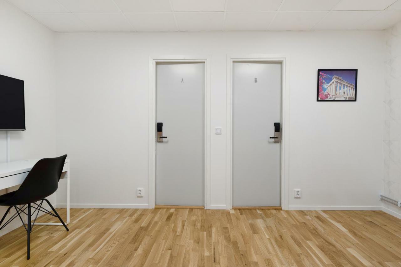 Chefens Hotell Södertälje Buitenkant foto