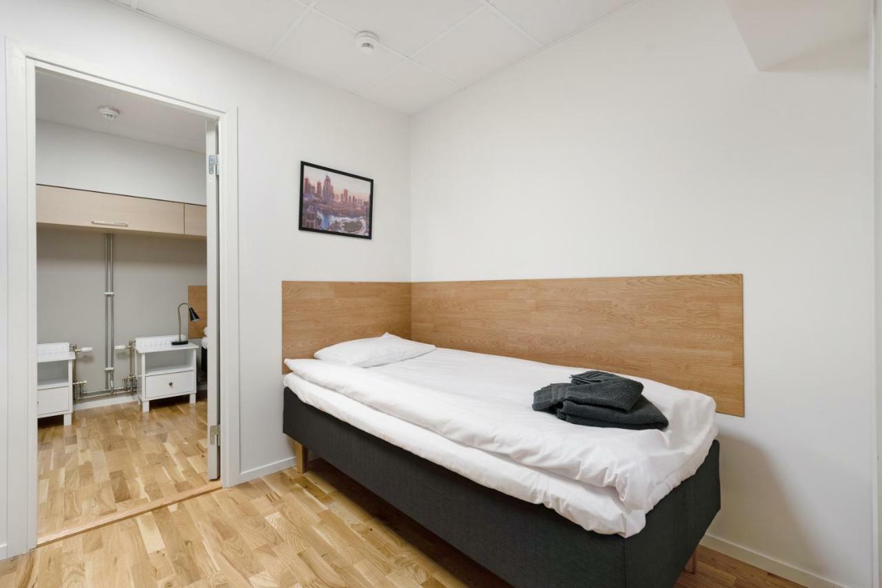 Chefens Hotell Södertälje Buitenkant foto
