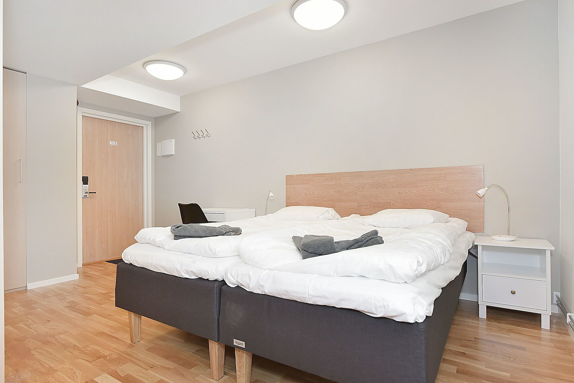 Chefens Hotell Södertälje Buitenkant foto